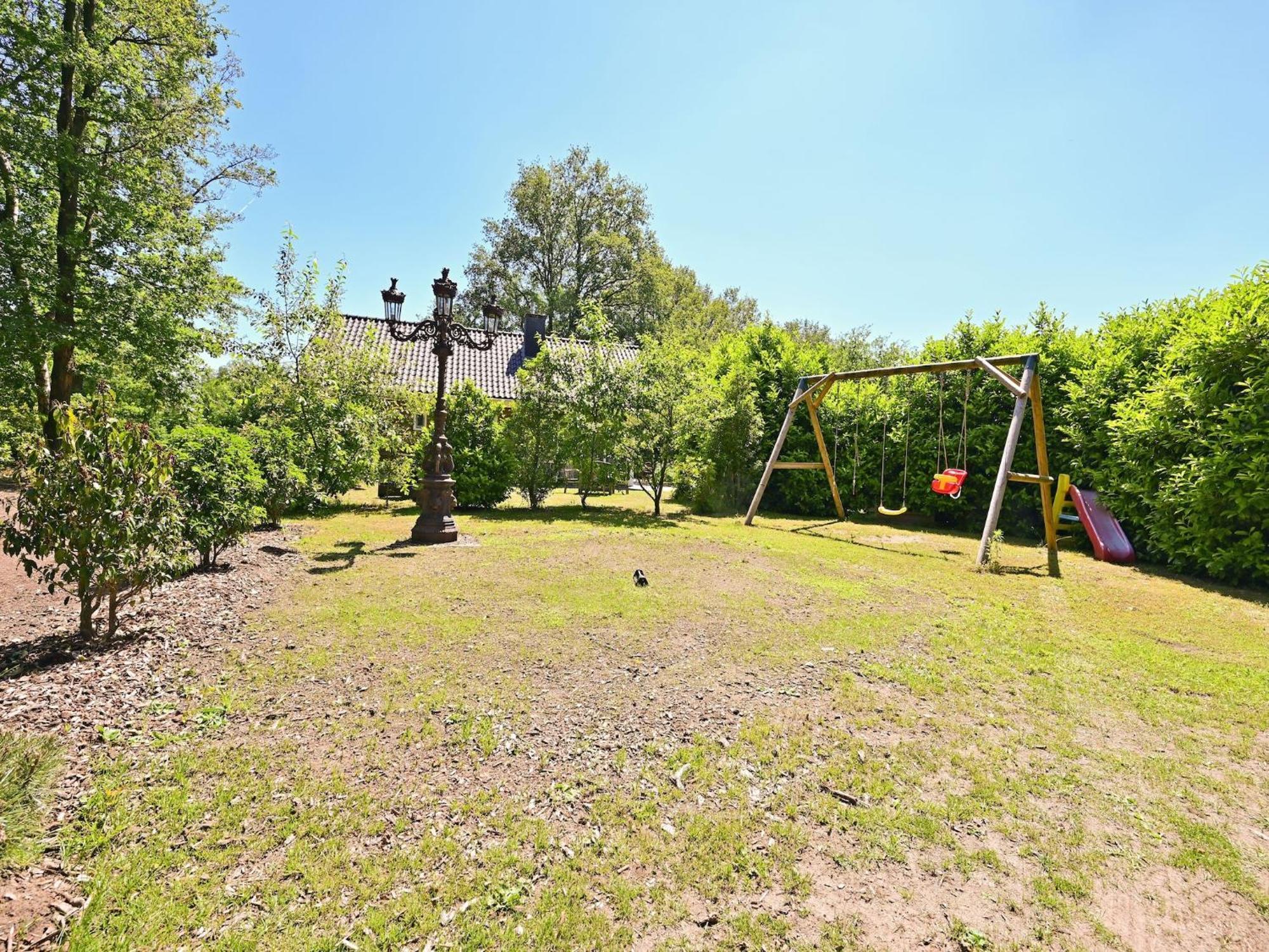 Chalet With Gorgeous View Of The Natural Surroundings Weerselo Esterno foto